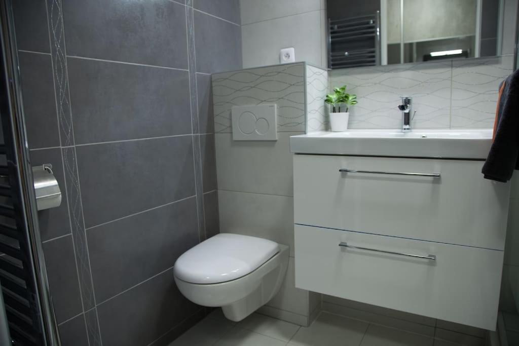 Stylish Studio In Only 50 Meters From Beach ! Nice Luaran gambar