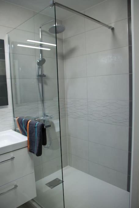 Stylish Studio In Only 50 Meters From Beach ! Nice Luaran gambar
